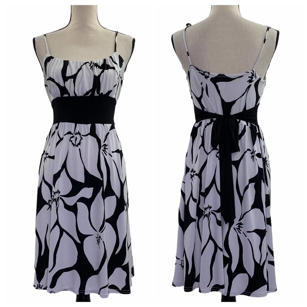 WRAPPER Black White Floral Mini Dress Size Large - Picture 13 of 13